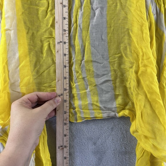 Rectangular Scarf Yellow & Beige Geometric Pattern Light Weight - Picture 3 of 5